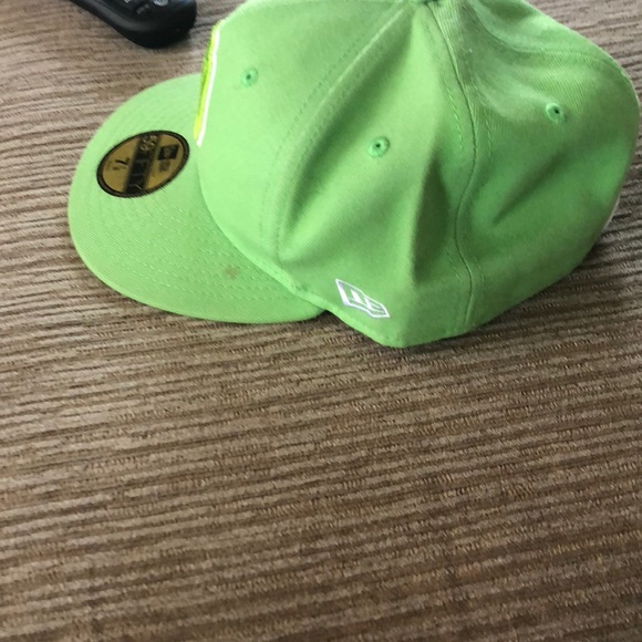 Hat - Picture 2 of 6